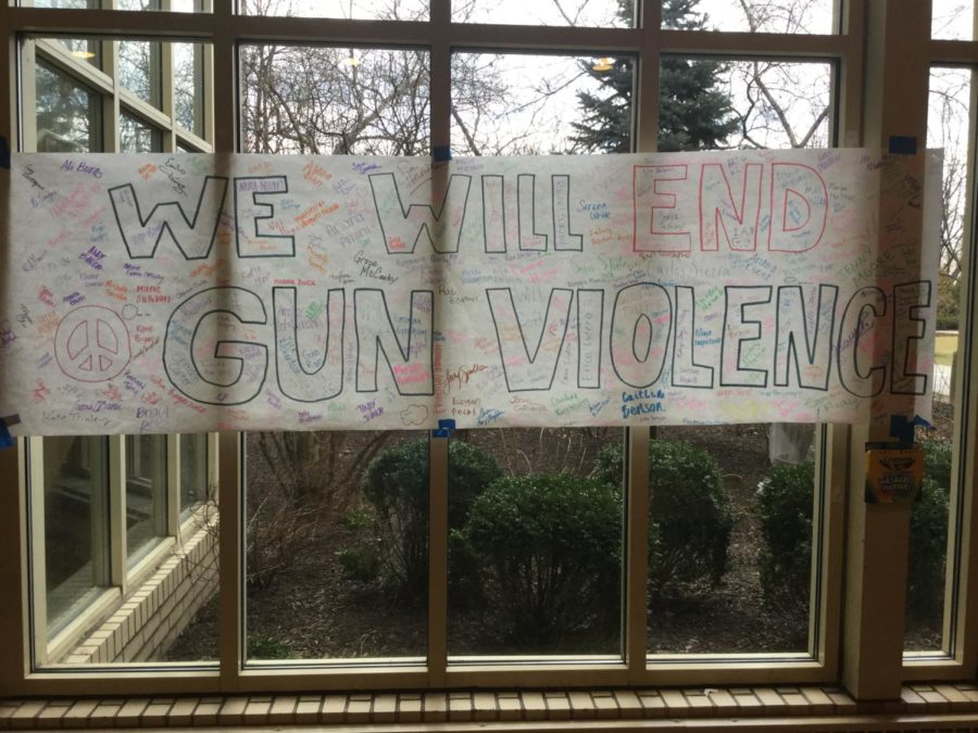 A poster in the link reading “We Will End Gun Violence.”
Courtesy of Elizabeth Karlos ‘19.