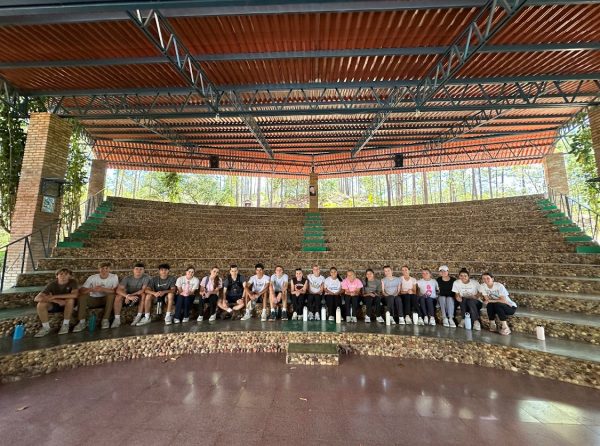 Ignatius Students Immerse in NPH Honduras